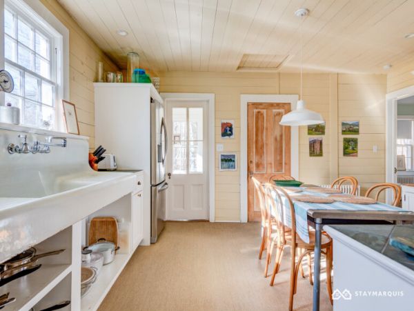 Hamptons Home 1020875