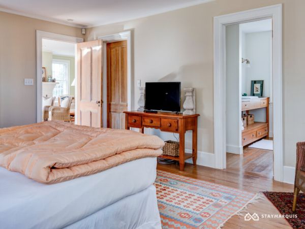 Hamptons Home 1020875