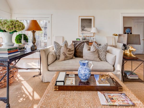 Hamptons Home 1020876