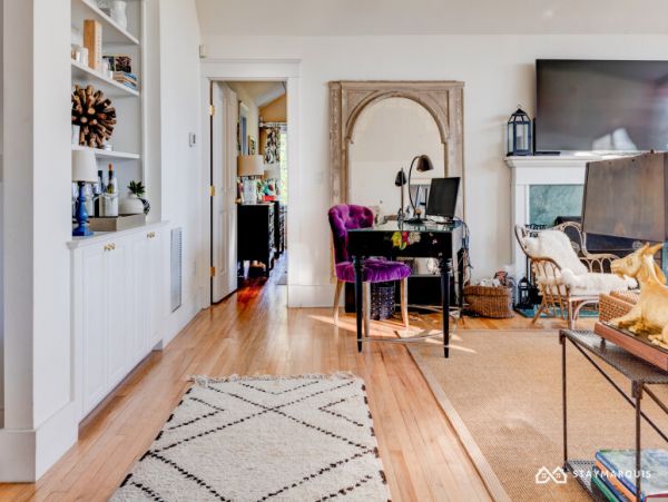 Hamptons Home 1020876