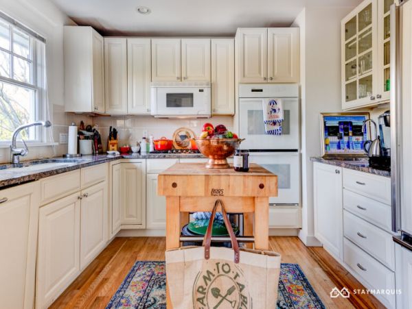 Hamptons Home 1020876