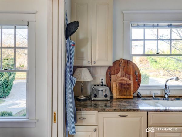 Hamptons Home 1020876