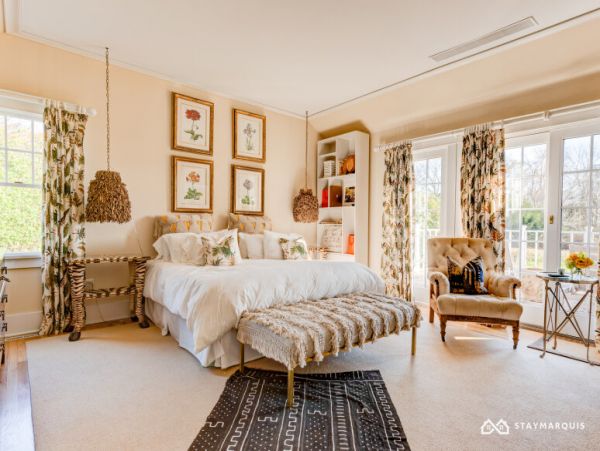 Hamptons Home 1020876
