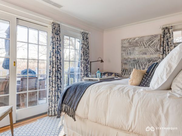 Hamptons Home 1020876