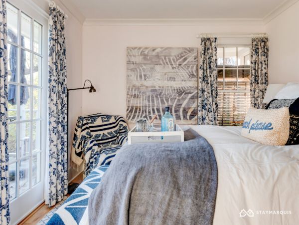 Hamptons Home 1020876