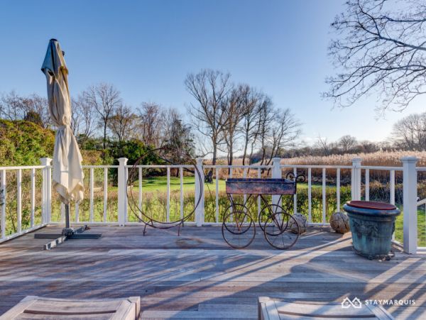 Hamptons Home 1020876