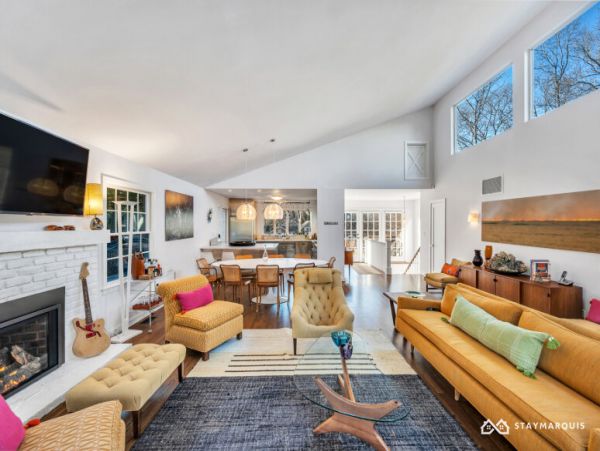 Hamptons Home 1020878