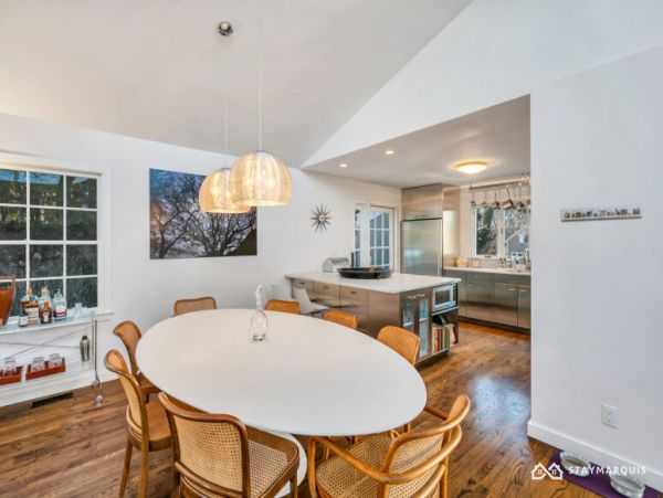 Hamptons Home 1020878