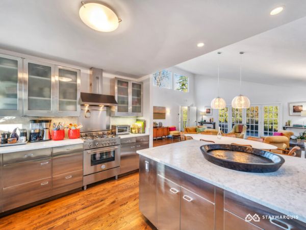 Hamptons Home 1020878
