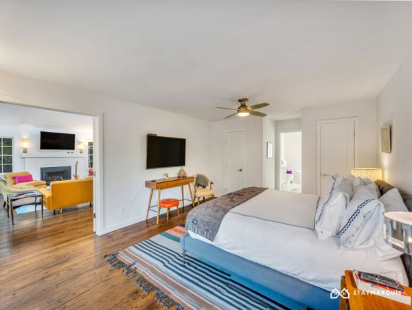 Hamptons Home 1020878