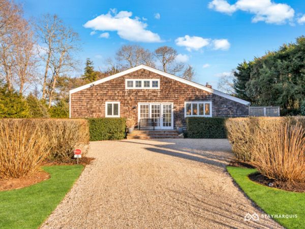 Hamptons Home 1020878
