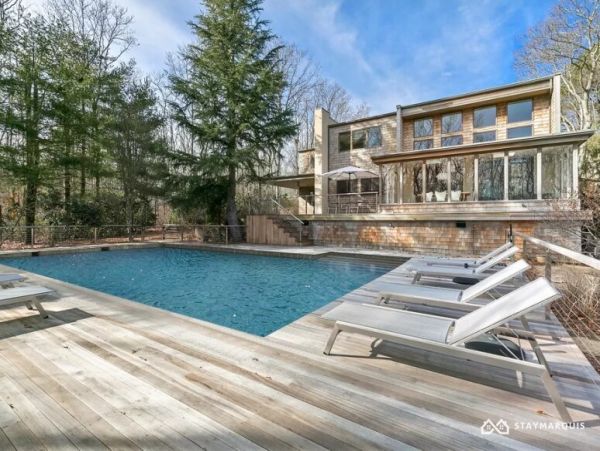 Hamptons Home 1020881