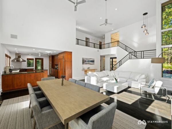 Hamptons Home 1020881