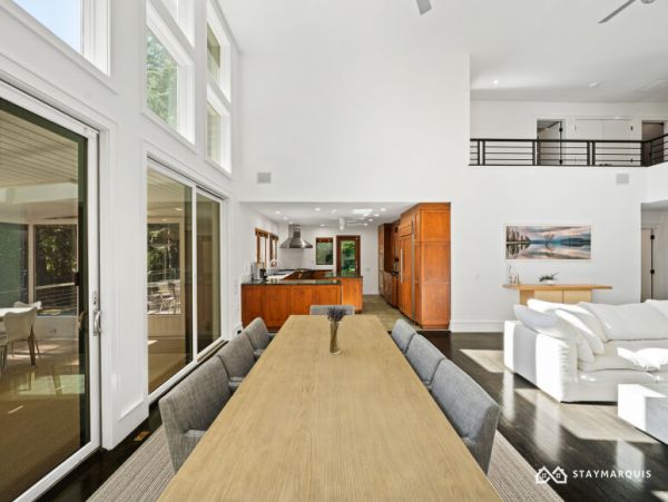 Hamptons Home 1020881