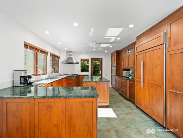 Hamptons Home 1020881