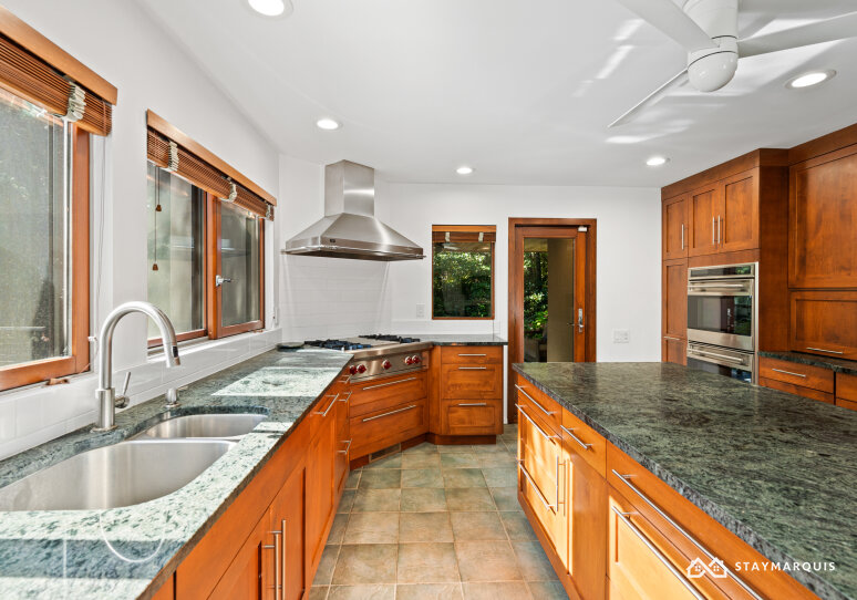Hamptons Home 1020881