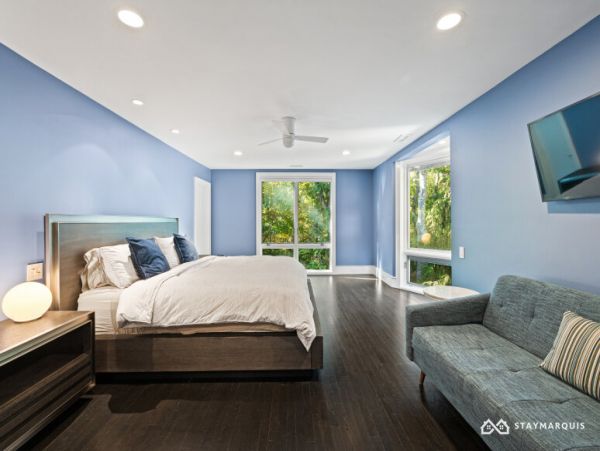 Hamptons Home 1020881