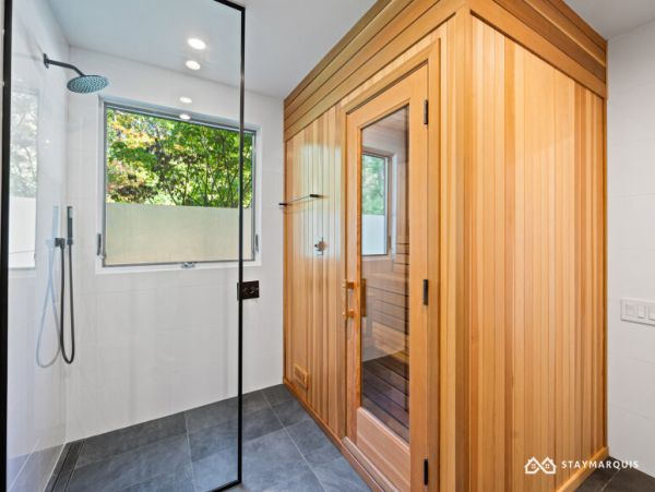 Hamptons Home 1020881