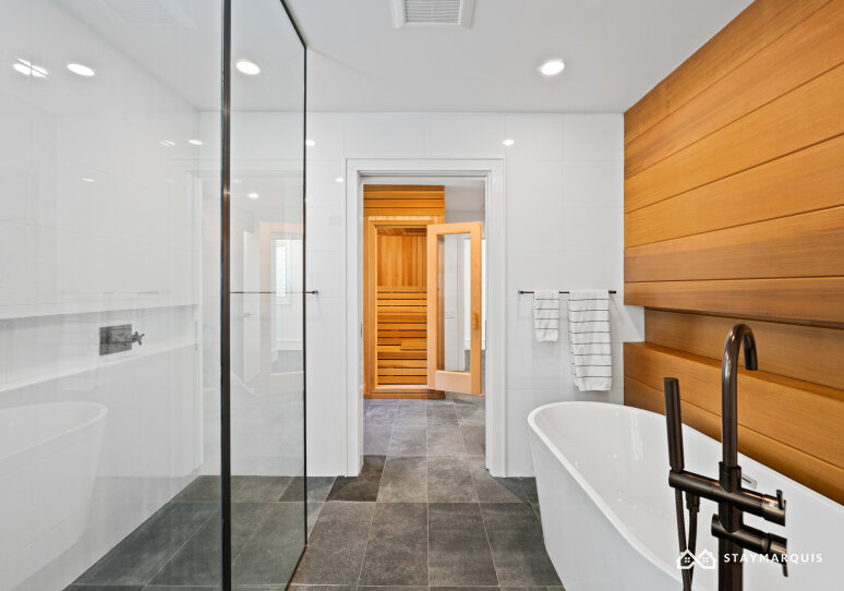 Hamptons Home 1020881