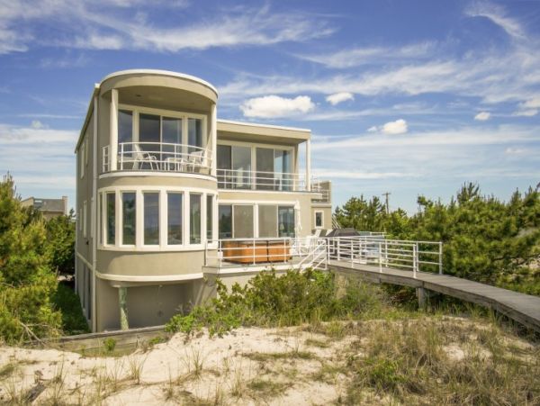 Hamptons Home 1020882