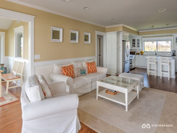 Hamptons Home 1020884