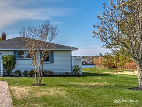 Hamptons Home 1020884