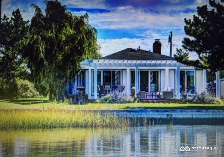 Hamptons Home 1020884