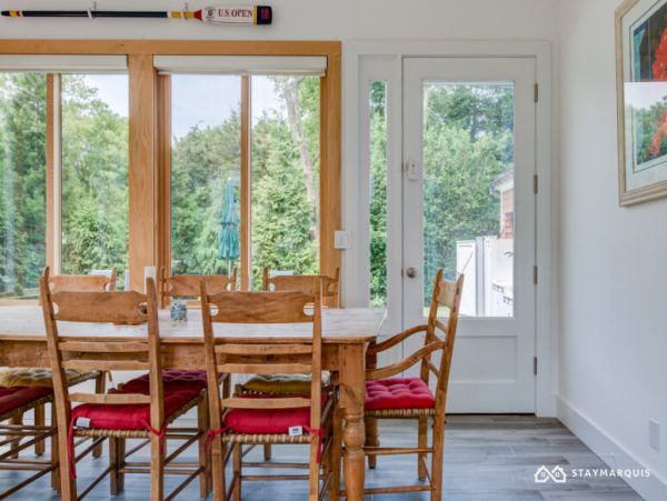 Hamptons Home 1020886
