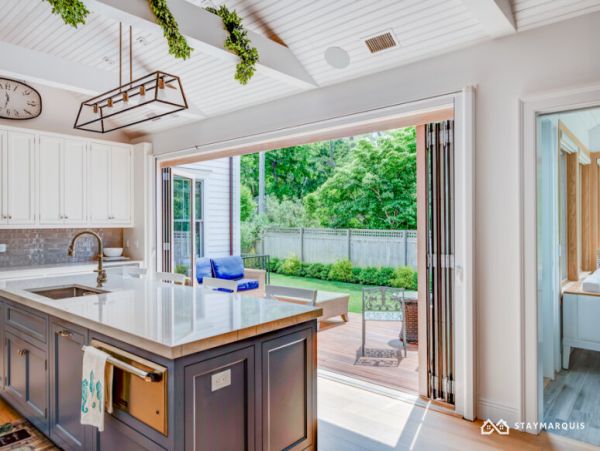 Hamptons Home 1020886