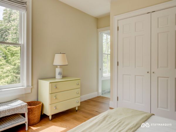 Hamptons Home 1020886