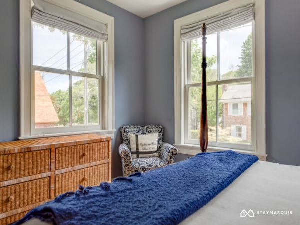 Hamptons Home 1020886