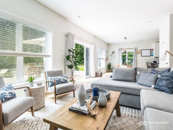 Hamptons Home 1020887