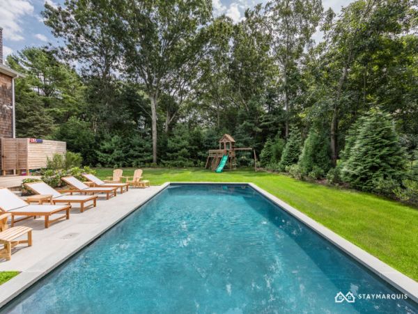 Hamptons Home 1020887