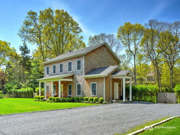 Hamptons Home 1020887