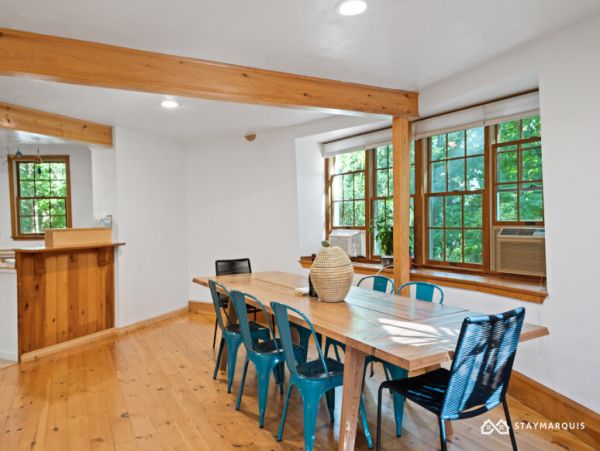 Hamptons Home 1020889