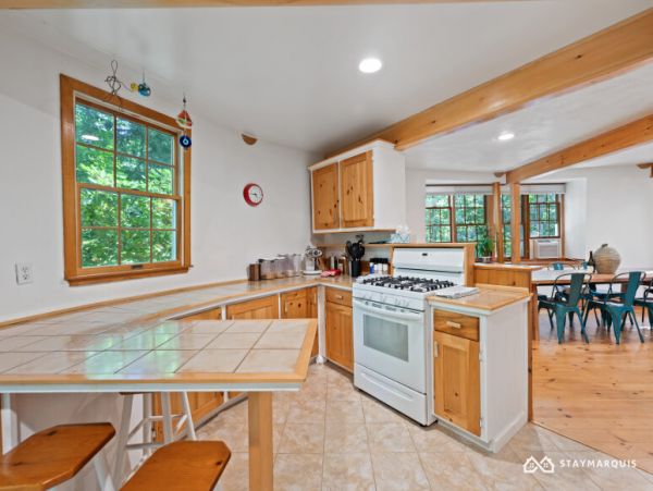 Hamptons Home 1020889