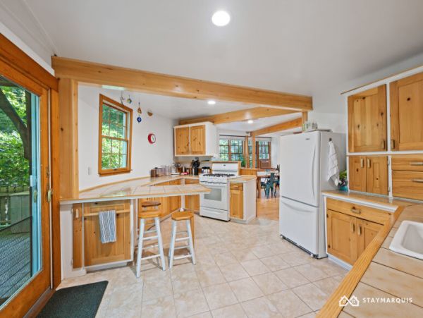 Hamptons Home 1020889