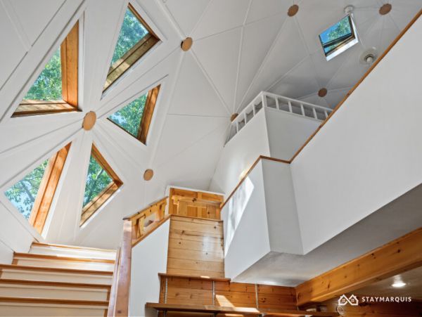 Hamptons Home 1020889