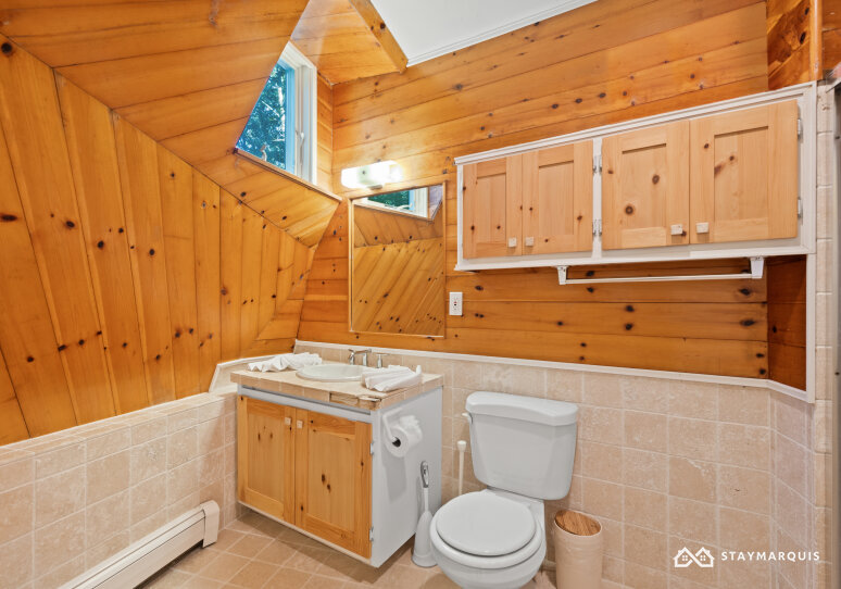 Hamptons Home 1020889