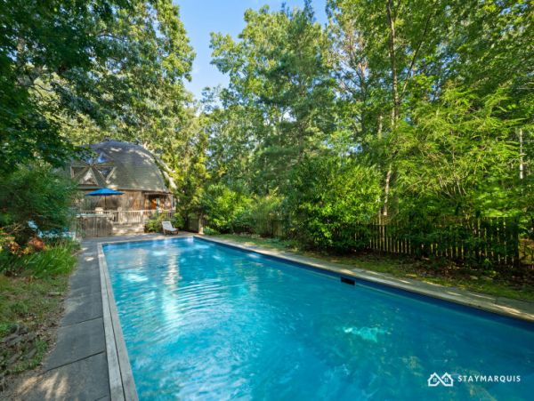 Hamptons Home 1020889