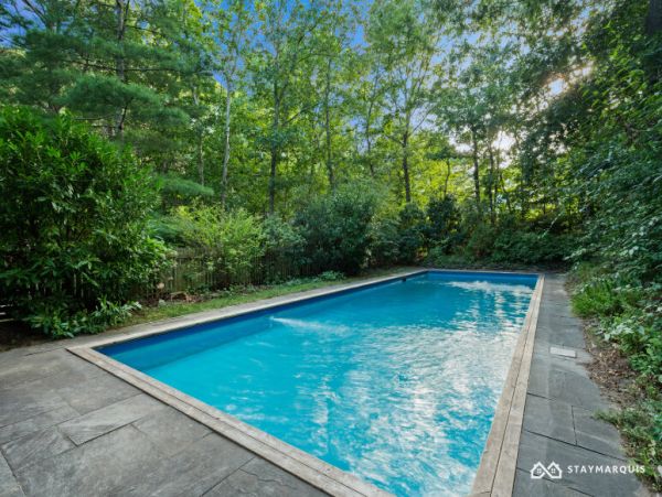 Hamptons Home 1020889