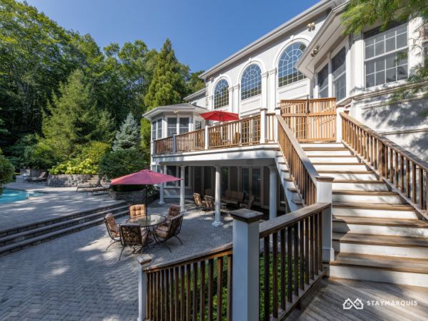 Hamptons Home 1020890
