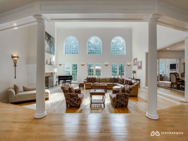 Hamptons Home 1020890