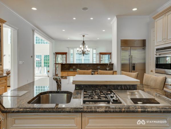 Hamptons Home 1020890