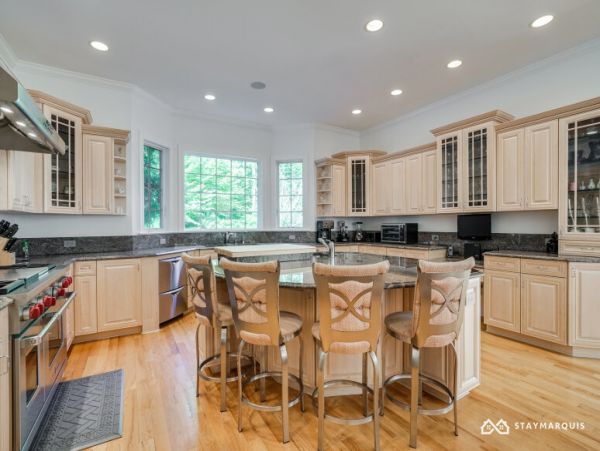 Hamptons Home 1020890