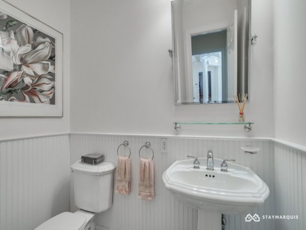 Hamptons Home 1020890