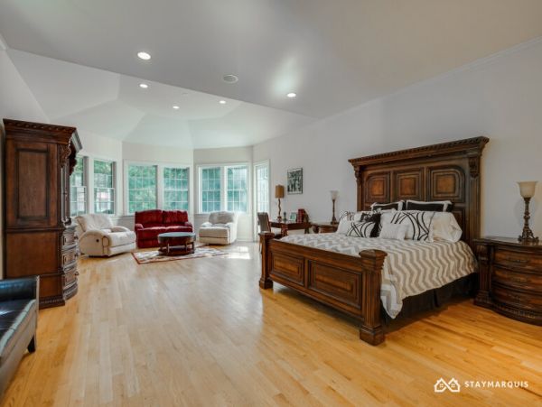 Hamptons Home 1020890