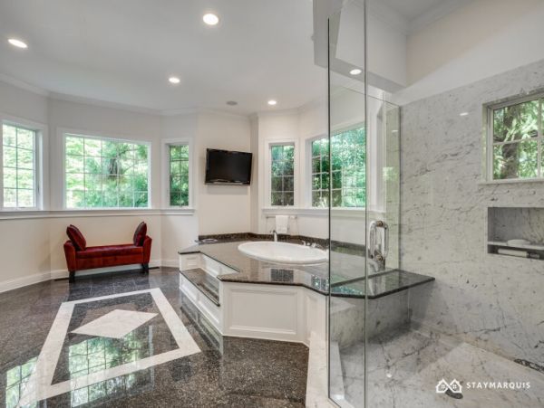 Hamptons Home 1020890