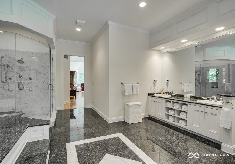 Hamptons Home 1020890