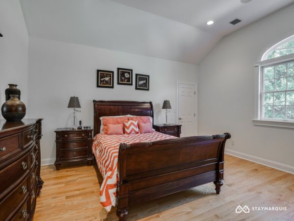 Hamptons Home 1020890
